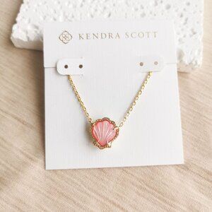 ✨Kendra Scott✨ Brynne Gold Shell Necklace Blush Ivory Mother-of-Pearl